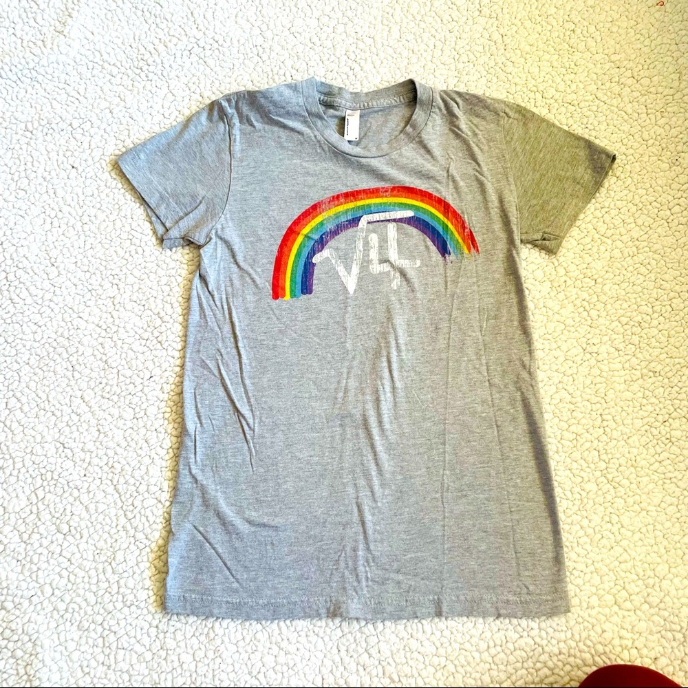 Square root tee size M